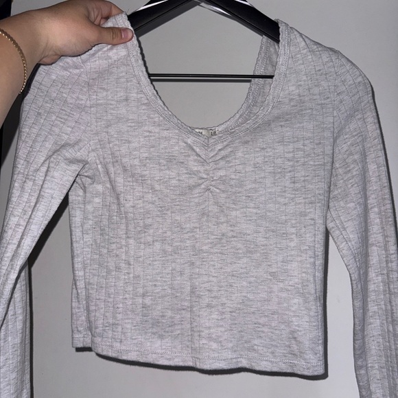 Cotton-On Gray Long Sleeve Ribbed Women's Top - Picture 4 of 4